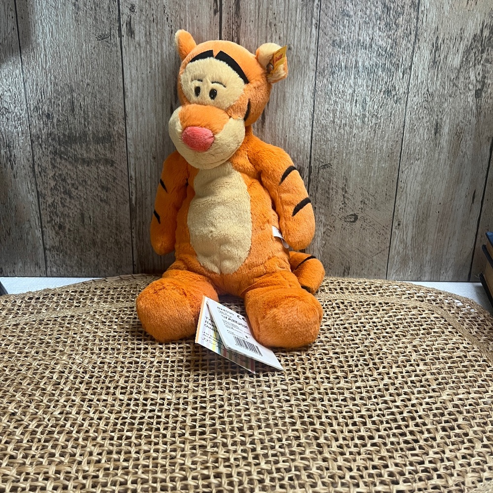 Disney Winnie the Pooh Tigger Plush Toy 9.5" Stuffed Animal with Tag
